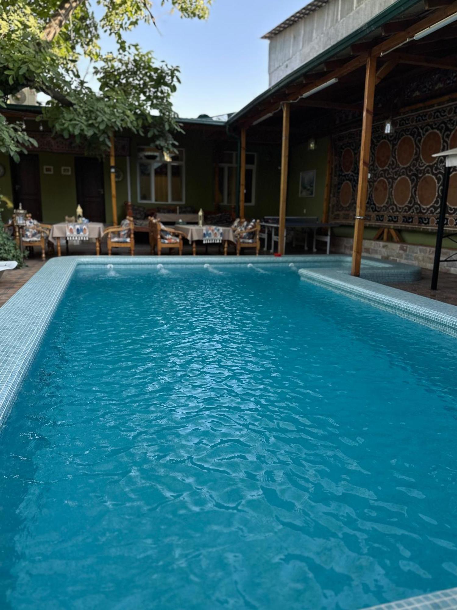 Green Yard Boutique Guesthouse Tasjkent Buitenkant foto