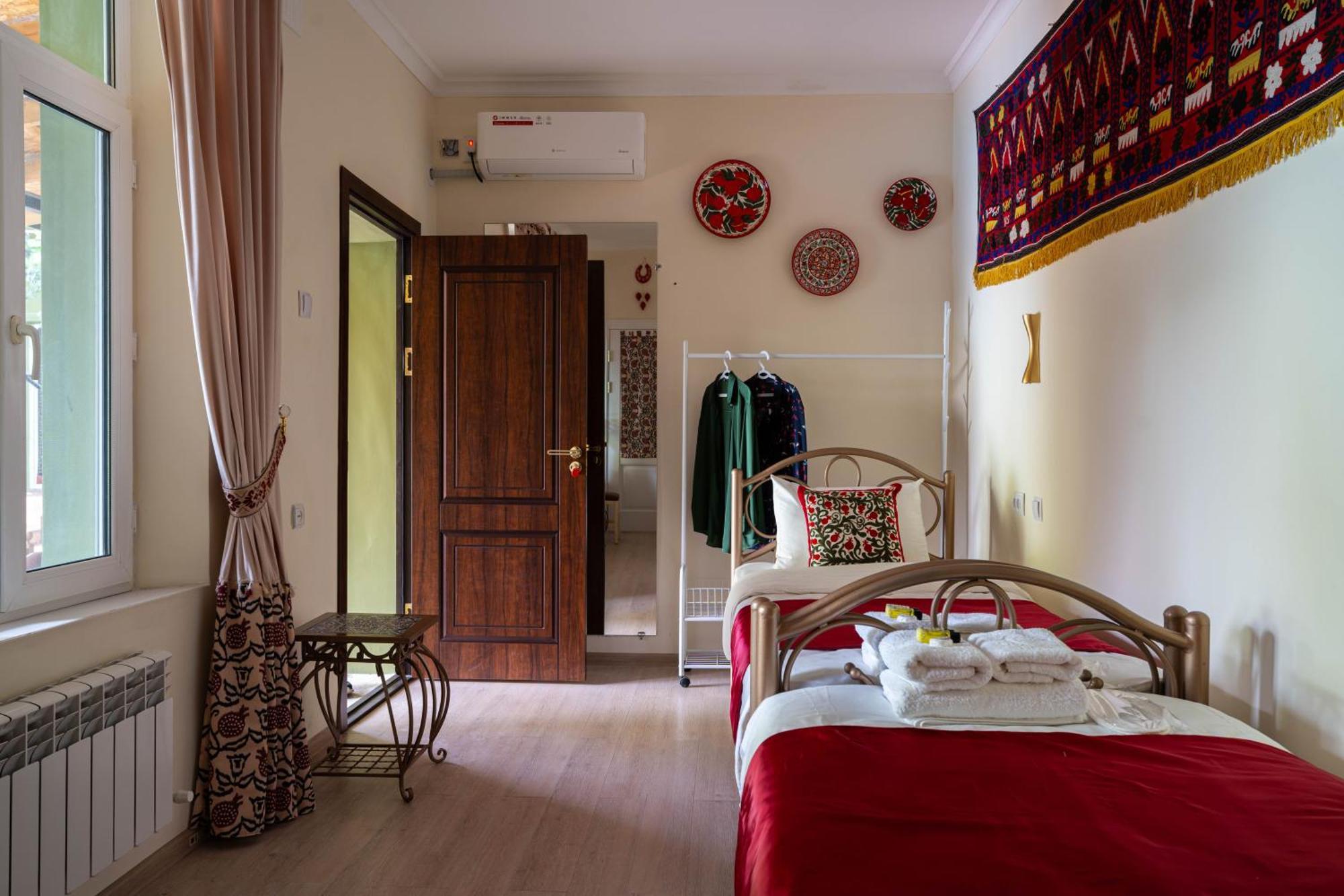 Green Yard Boutique Guesthouse Tasjkent Buitenkant foto
